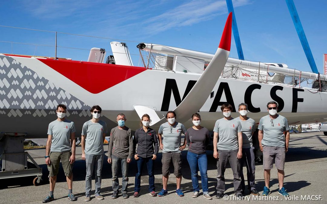 Mise à l&rsquo;eau de l&rsquo;IMOCA MACSF commentée par l&rsquo;équipe !