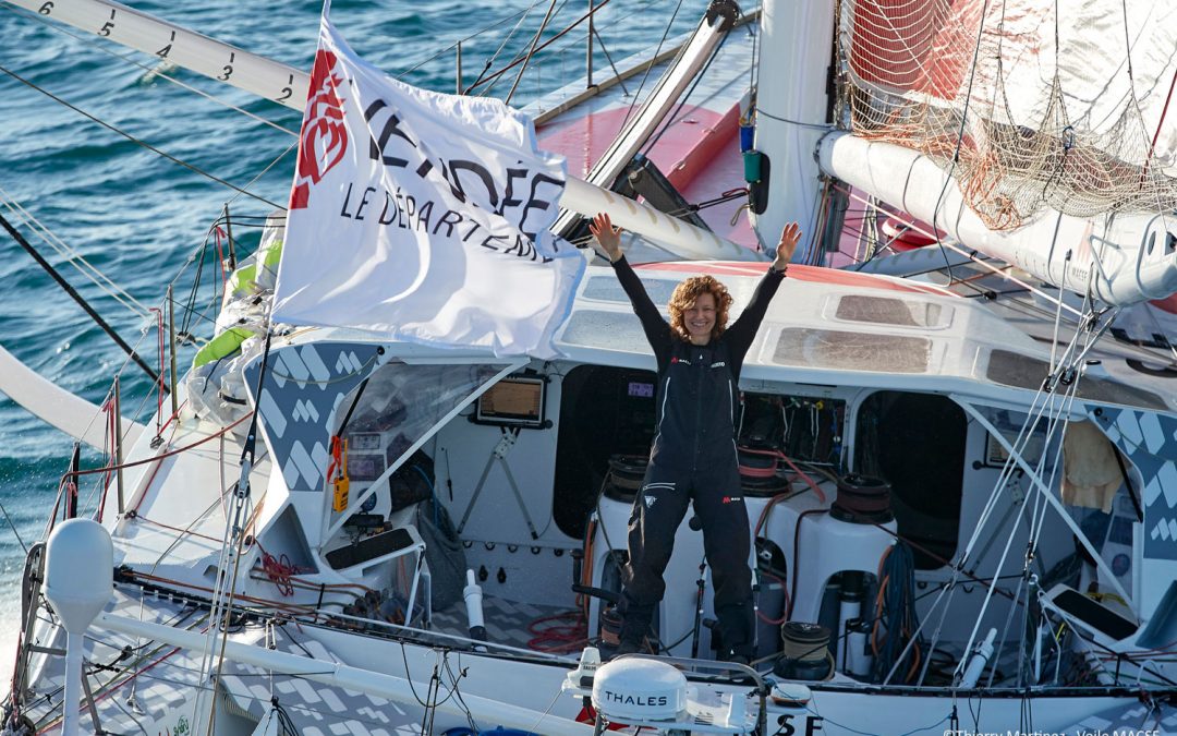 Émue et heureuse, Isabelle a lancé son tour du monde